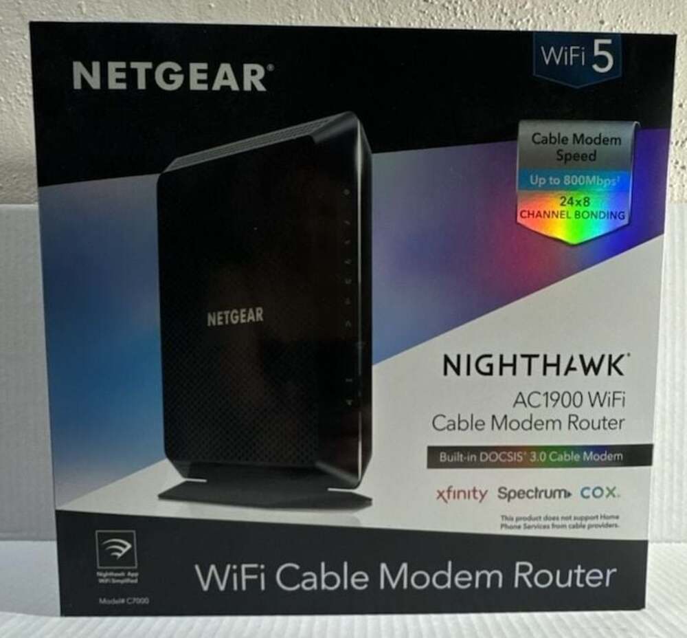 Netgear Nighthawk AC1900 WiFi Cable Modem Router (Model C7000v2) - Picture 2 of 15